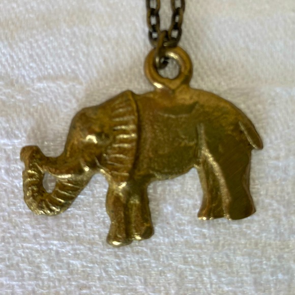 Beautiful Elephant Necklace on Long Chain - Picture 2 of 4